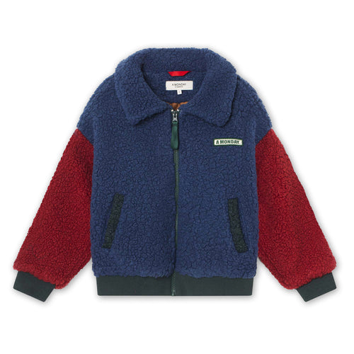 Frederik Jacket in blauw met rode mouwen voor jongens en meisjes van A Monday in Copenhagen | Verkrijgbaar vanaf 4 tot 12 jaar bij Little Fashion Addict