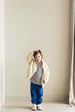 Ecru zachte sweater/vest voor jongens en meisjes met ritsstluiting van Jenest. | Verkrijgbaar bij Little Fashion Addict