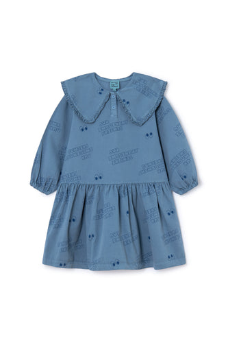 Comfortabele denimjurk met oogjes en 'Our Imaginary Friends' print" van Letter To The World | Verkrijgbaar bij Little Fashion Addict