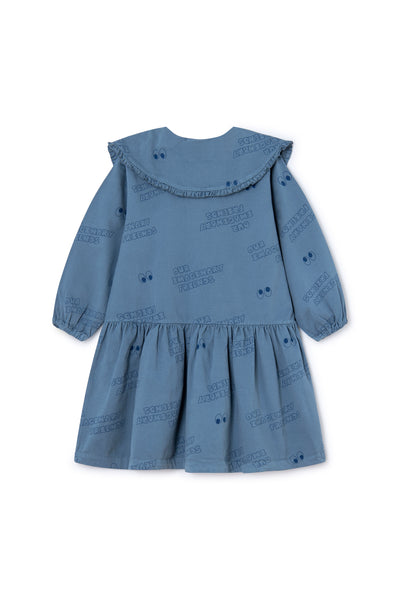 Comfortabele denimjurk met oogjes en 'Our Imaginary Friends' print" van Letter To The World | Verkrijgbaar bij Little Fashion Addict