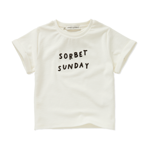 Zachte terry T-shirt Sorbet Sunday voor jongens in off-white met print uit de Sorbet Sunday collectie van Sproet & Sprout | Verkrijgbaar bij Little Fashion Addict